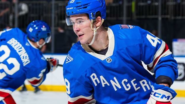 New York Islanders v New York Rangers