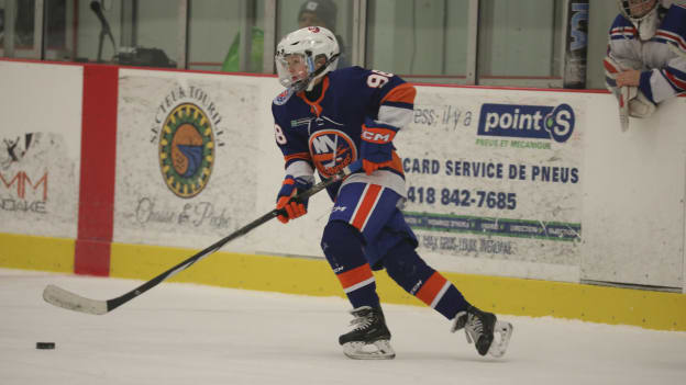 PHOTOS: Jr. Isles vs Pointe-Levy Corsaires