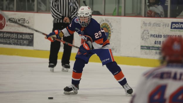 PHOTOS: Jr. Isles vs Pointe-Levy Corsaires