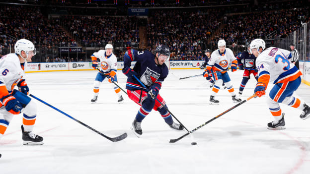 New York Islanders v New York Rangers