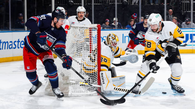 Pittsburgh Penguins v New York Rangers