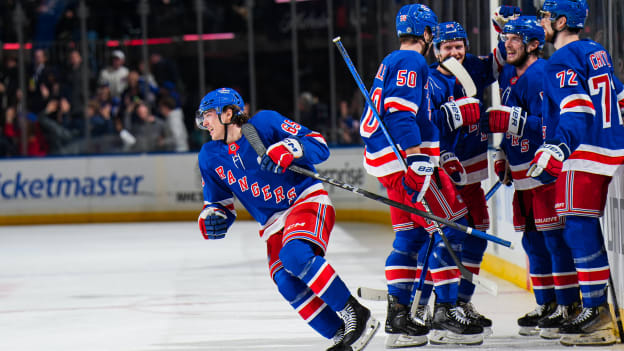 Boston Bruins v New York Rangers