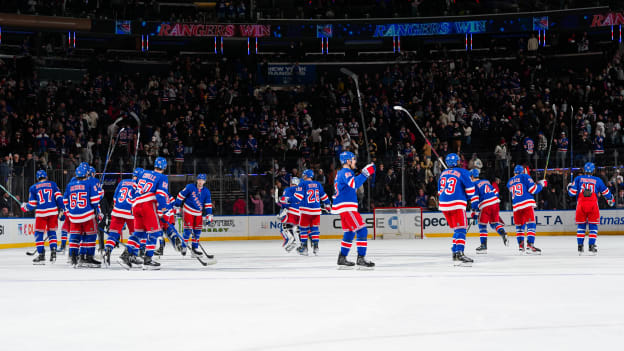 Boston Bruins v New York Rangers
