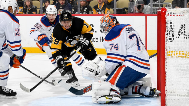 Edmonton Oilers v Pittsburgh Penguins