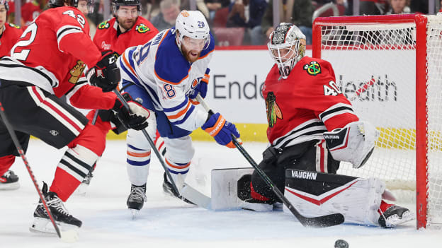 Edmonton Oilers v Chicago Blackhawks