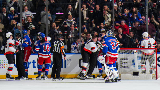 Ottawa Senators v New York Rangers
