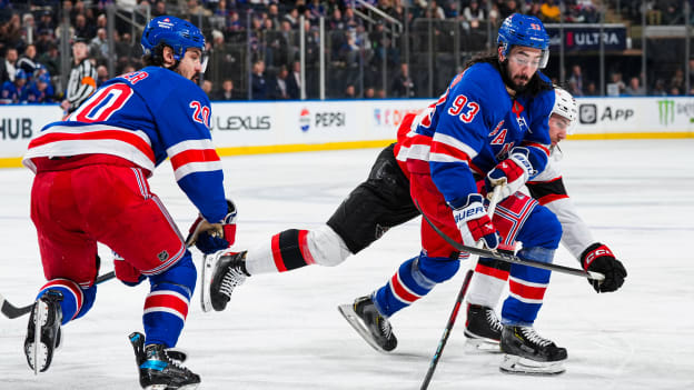 Ottawa Senators v New York Rangers