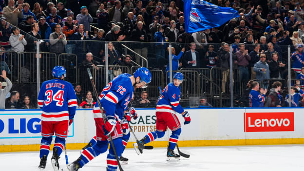 Philadelphia Flyers v New York Rangers
