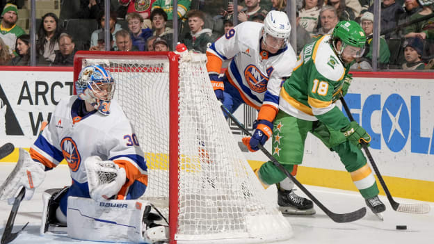 UBS Postgame Photos: Wild 6, Islanders 3