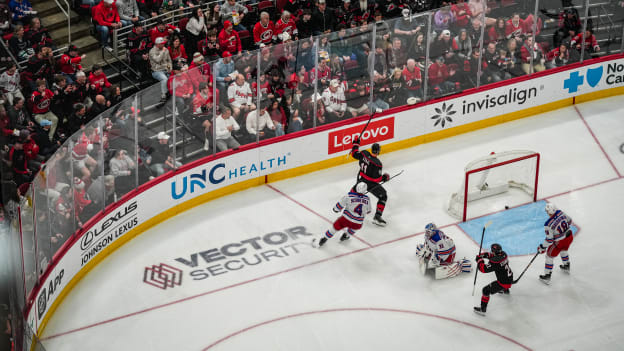 250412_CARvsNYR_JL305177