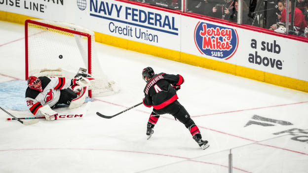 13_250422_CARvsNJD_RD1_GM2_CC104777