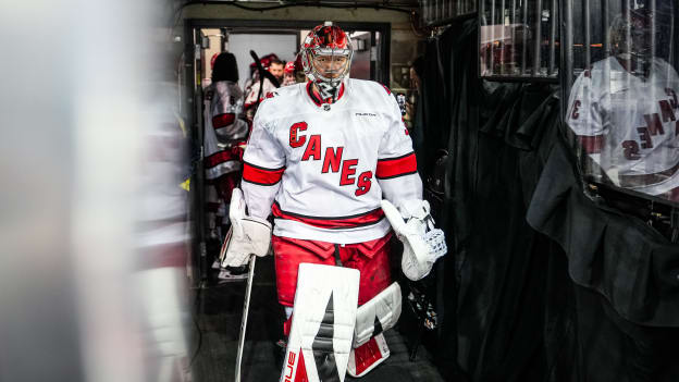 3_250427_CARvsNJD_RD1_GM4_JL208543