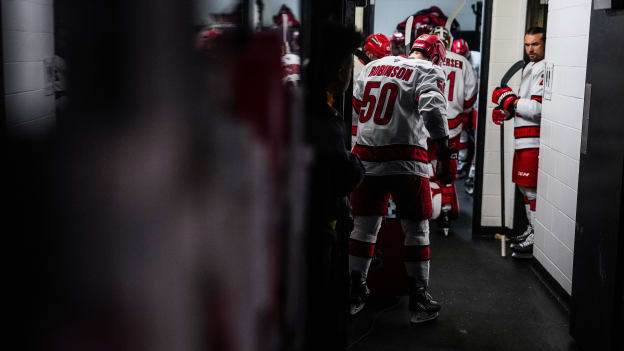 2_250427_CARvsNJD_RD1_GM4_JL208503