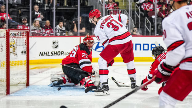 17_250427_CARvsNJD_RD1_GM4_JL201369