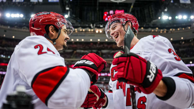7_250427_CARvsNJD_RD1_GM4_JL208971