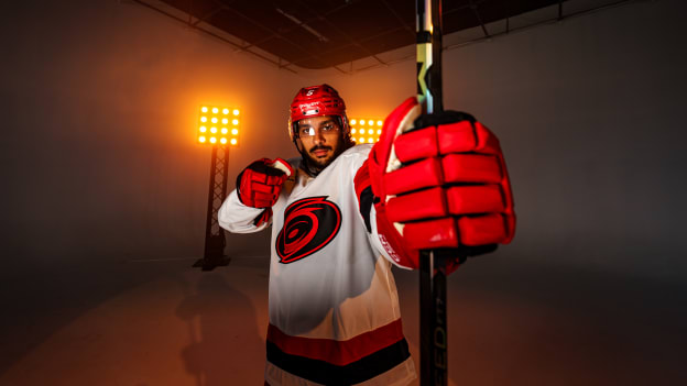 250806_Creative_Away_Jersey_Stage_Set_JL108341