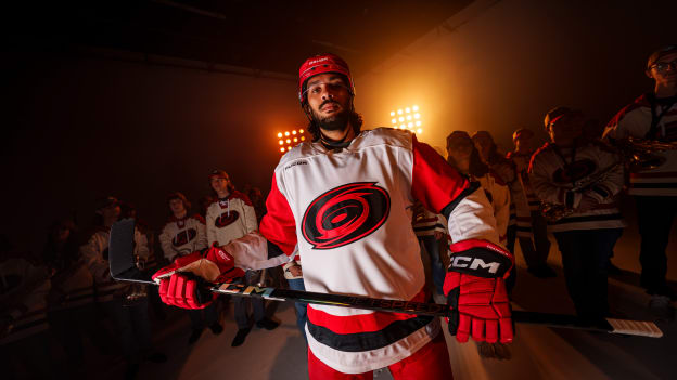 250806_Creative_Away_Jersey_Stage_Set_JL200409