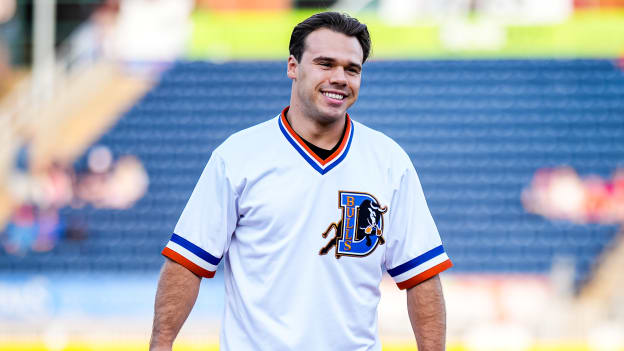 250912_Digital_Durham_Bulls_Stankoven_First_Pitch_JL201461