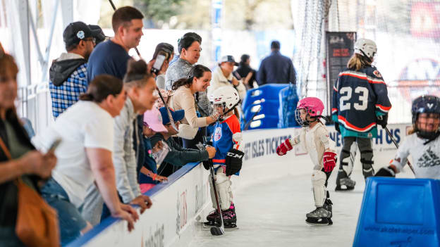 Girls Try Hockey for Free