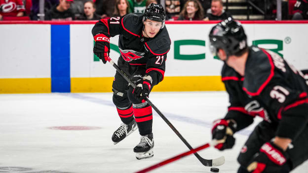 251009_NJDvsCAR_JL109966