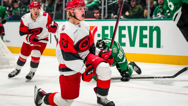 251025_CAR@DAL_JL106841