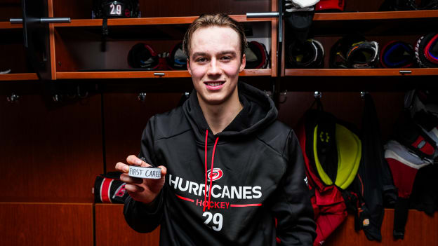 251030_NYIvsCAR_JL109425