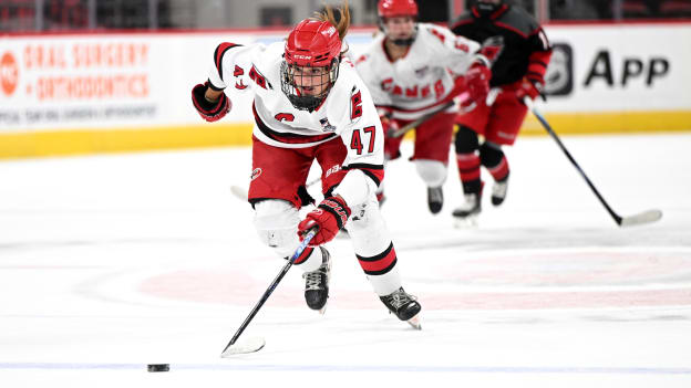 251003IIHFGirlsHockey0052_kdg