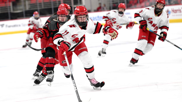 251003IIHFGirlsHockey0040_kdg