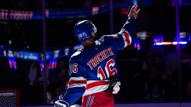 St. Louis Blues v New York Rangers