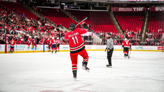 251208_Community_Alumni_Game_20th_Anniversary_JL107286