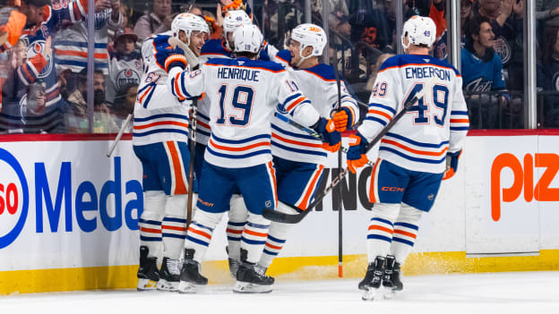 Edmonton Oilers v Winnipeg Jets