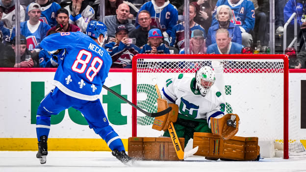 251024_CAR@COL_Whalers_Night_Road_JL103962