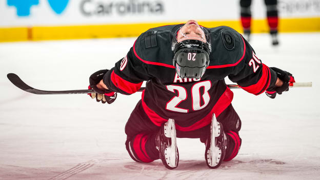 251207_December2025_Favorites_JL105581