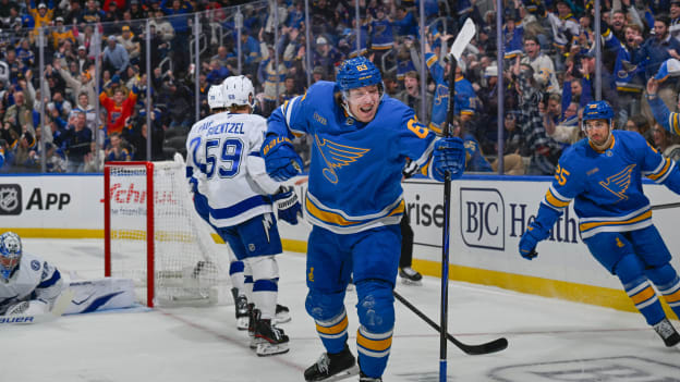 Les Blues terminent la belle séquence du Lightning