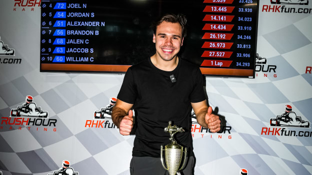 260127_RushHour_GoKart_TeamOuting_JPL00948