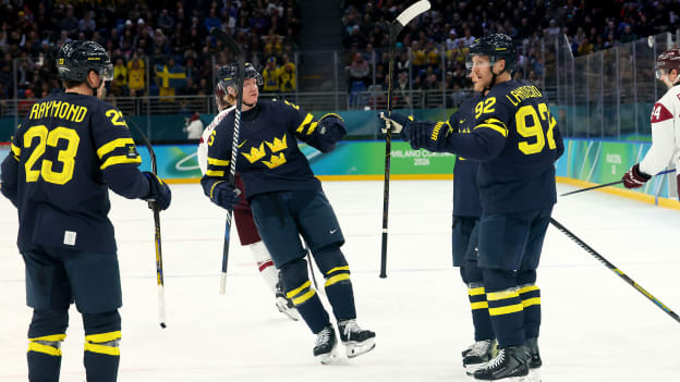 Sweden tops Latvia, will face U.S. in quarterfinals