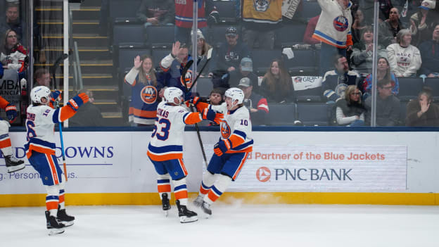 edc27fe6-8ba6-40e4-b5bf-f95e5b650615Penrose