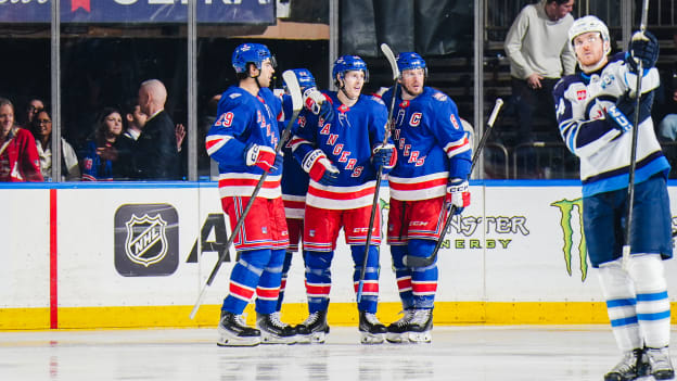 Winnipeg Jets v New York Rangers
