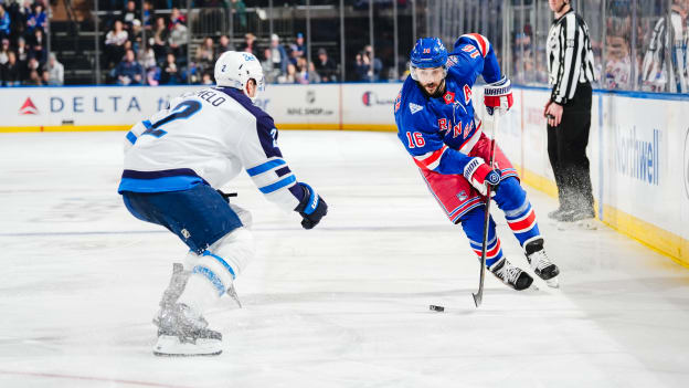 Winnipeg Jets v New York Rangers