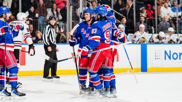 Chicago Blackhawks v New York Rangers