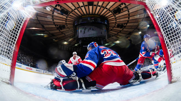 Detroit Red Wings v New York Rangers