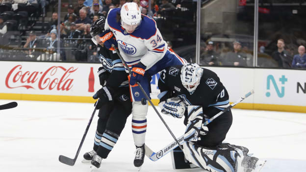 Edmonton Oilers v Utah Mammoth