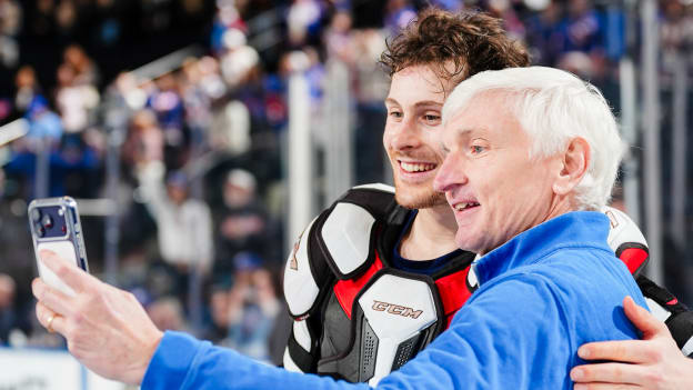 JS_NYR_040826_JS108089