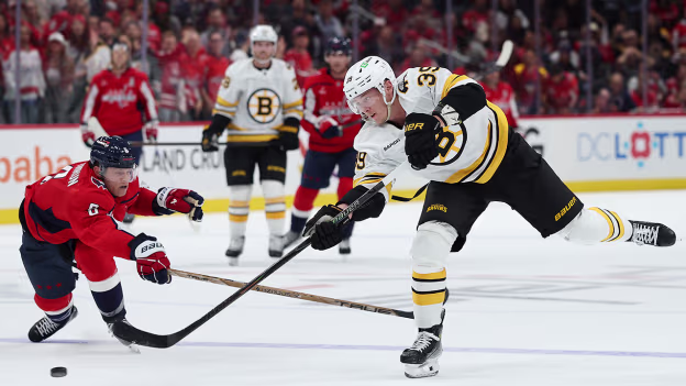 BOS@WSH: Geekie scores empty-net goal