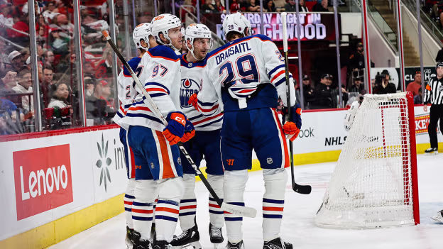 McDavid nets PPG to extend point streak