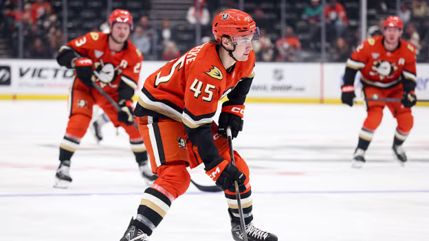 Sennecke opens the scoring 