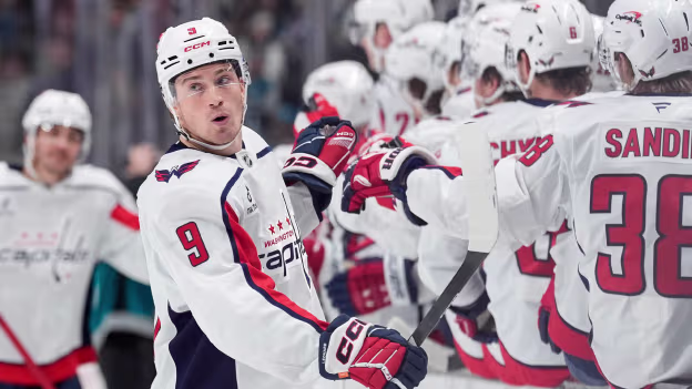 Leonard lights the lamp again