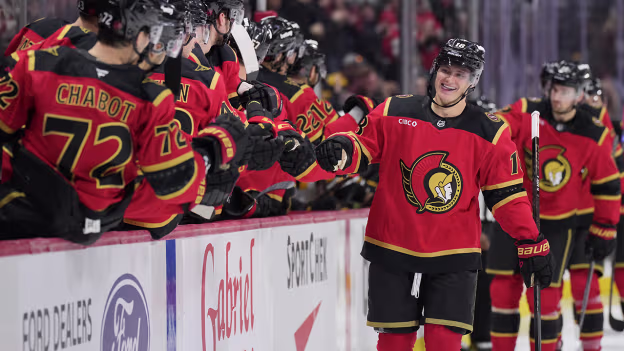 BOS@OTT: Stutzle scores PPG against Jeremy Swayman