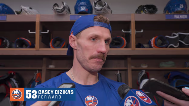 NYI 6 vs COL 3: Casey Cizikas