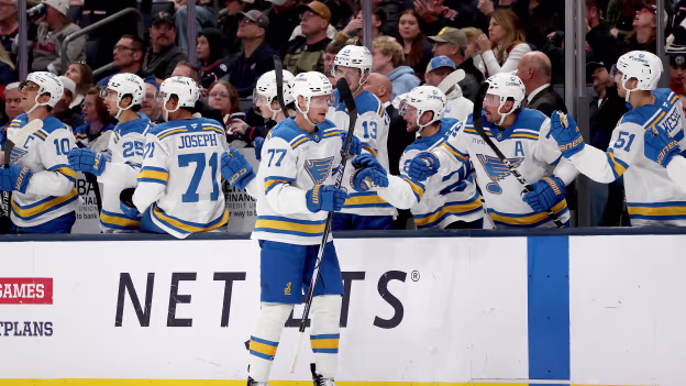 STL@CBJ: Bjugstad scores goal against Jet Greaves